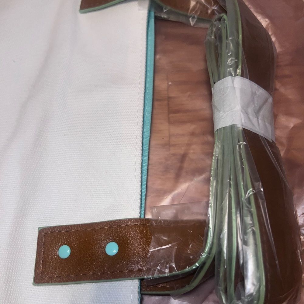 Benefit White and Aqua Tote Bag - Picture 6 of 7